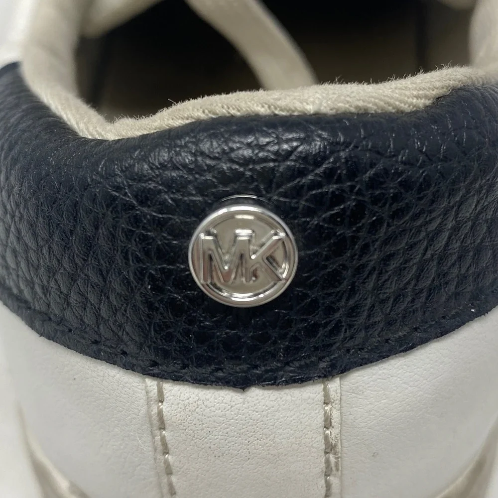 Michael Kors Irving Stripe White Navy Lace Up Sneakers FT25G Womens 5.5M
